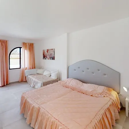 Hostel Triples Espaciosas Con Banos Privados En Maspalomas